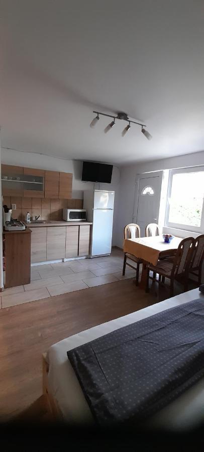 Lelle Lelke Apartmanház Apartman Balatonlelle Kültér fotó